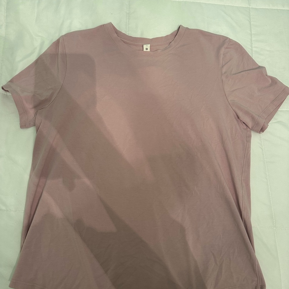 Lululemon short sleeve shirt size 10 shirt